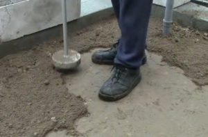 Шаг 5 – утрамбовка второго слоя подсыпки